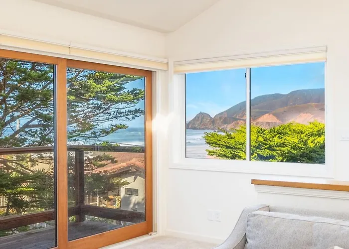 Oceanview Paradise Home Walk To Beach Trails Food Family Activities